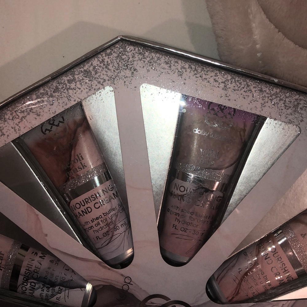 NEW Hand Cream Set - Picture 6 of 6